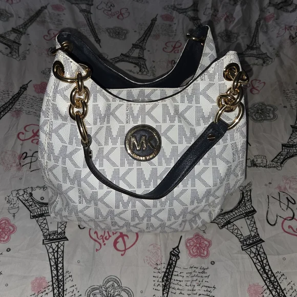 Michael Kors Women's Bag - Picture 8 of 16